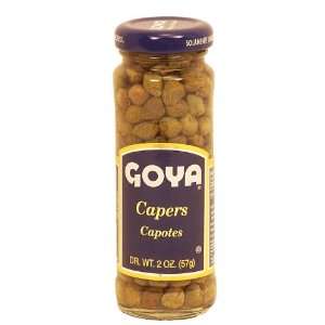 Goya capers, capotes one 2 oz Glass Jar:  Grocery & Gourmet 