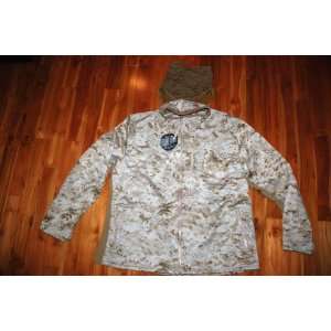   USMC APECS GEN II GORE TEX DESERT MARPAT CDJ 180S JACKET   SIZE LARGE