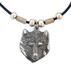  Earth Spirit Necklace   Wolf Head: Sports & Outdoors