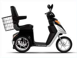 Treme XB 420M Electric Mobility Scooter   Black  