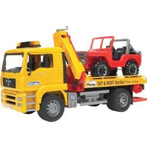  Bruder MAN Tow Truck with Cross Country Vehicle   1:16 