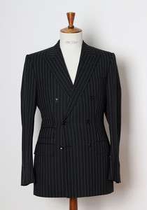 NWT Tom Ford suit size 52L euro   42L USA   SALE PRICE  