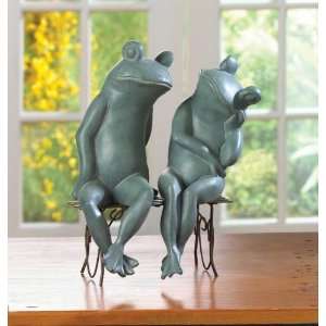  Loving Frogs on Beach #31730