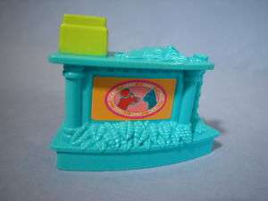 Fisher Price Sweet Streets Pet Shop Counter w/ Register  
