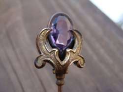   HATPIN ~BRASS MOUNT WITH LIGHT PURPLE STONE ~ LYN ~ NO RESERVE  
