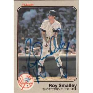  1983 Fleer #397 Roy Smalley Yankees Signed Everything 