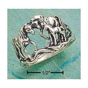 STERLING SILVER ANTIQUED HORSE FAMILY RING: Jewelry