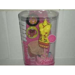  Barbie Fashion Fever Mannequin   Yellow with Flowers: Toys 
