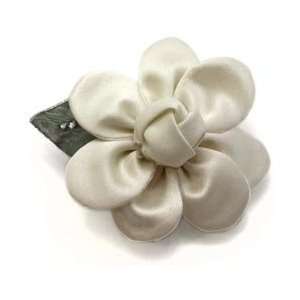  Laliberi Quick Clip Flowers 1/Pkg White Scallop Knot Daisy 