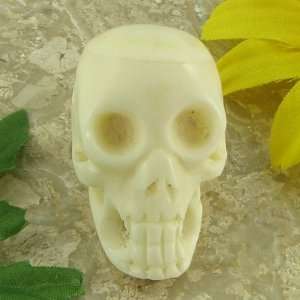  37mm bone carved skull pendant bead