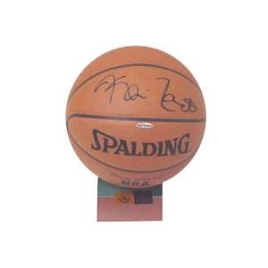   newest Boston Celtic   Kevin Garnett Autographed Spalding Basketball