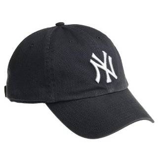 New York Yankees Franchise Fitted Baseball Cap:  Sports 