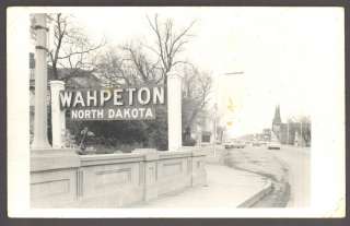 RPPC Postcard ~ Main Street Scene ~ Wahpeton ND  