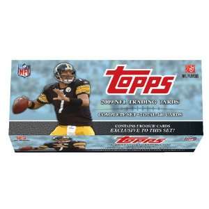  2009 Topps NFL Factory Set Hobby Trading Cards: Sports 