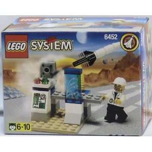  LEGO Space Port 6452 Mini Rocket Launcher: Toys & Games