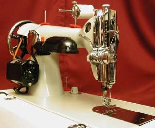 PFAFF 51 INDUSTRIAL STRENGTH SEWING MACHINE 4 LEATHER  
