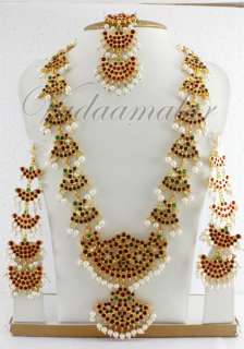   Necklace Earrings traditional Indian temple jewelery designs saree set