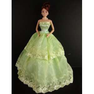    A Simple Green Ball Gown Made for the Barbie Doll Toys & Games