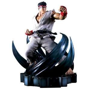  Street Fighter IV: Ryu Anniversary Statue: Toys & Games