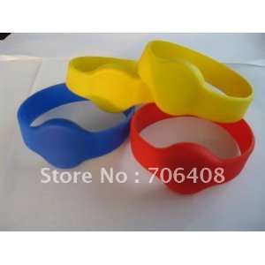  rfid 13.56mhz or 125khz silicone wristband tags sample 