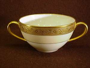 ROYAL BAVARIAN HUTSCHENREUTHER CHINA GOLD SCROLL BAND BOUILLON CUP 