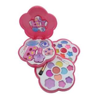Play Makeup on Girls Play Cosmetics Set Fashion Makeup Kit For Kids  Toys   Games